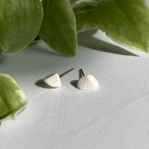 howlite studs