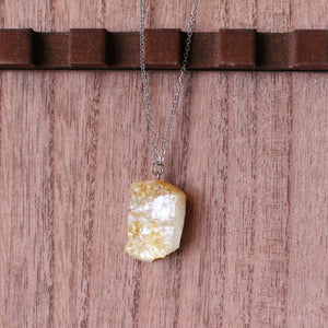 citrine spear pendant necklace